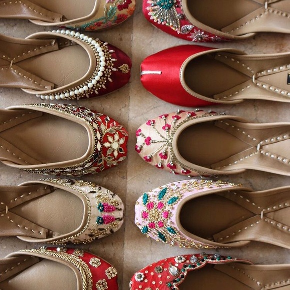 Flats/Pumps - Picture 1 of 1